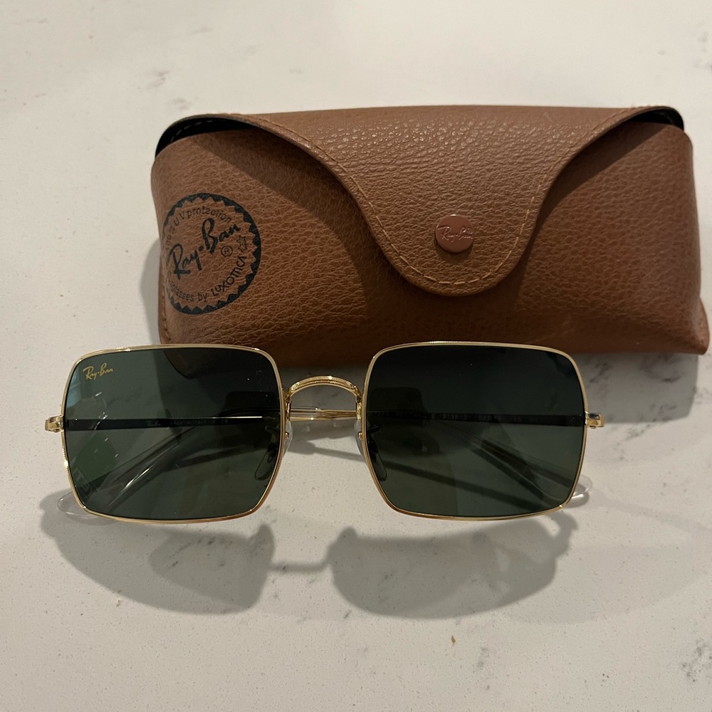 Rectangle Ray-Ban’s